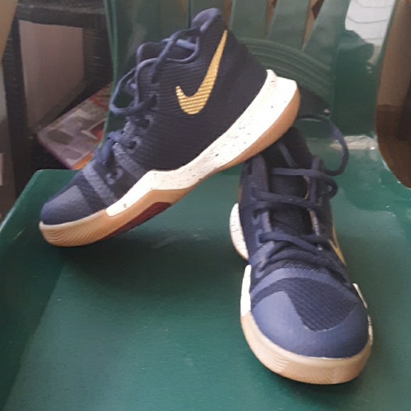 Nike Other - Kyrie 4 Nike Other - Kyrie 4